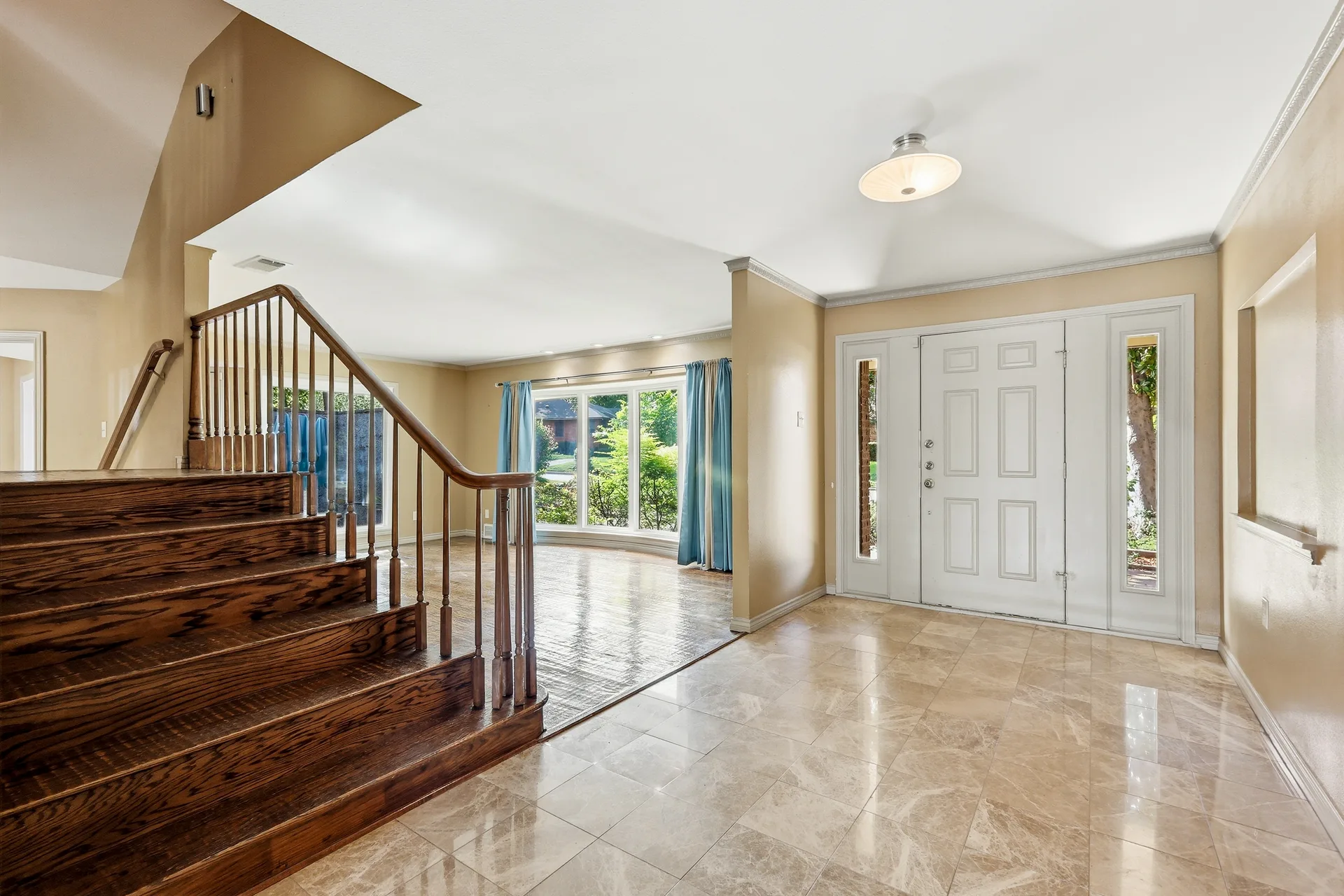 610 S Manus Dr — photo 4